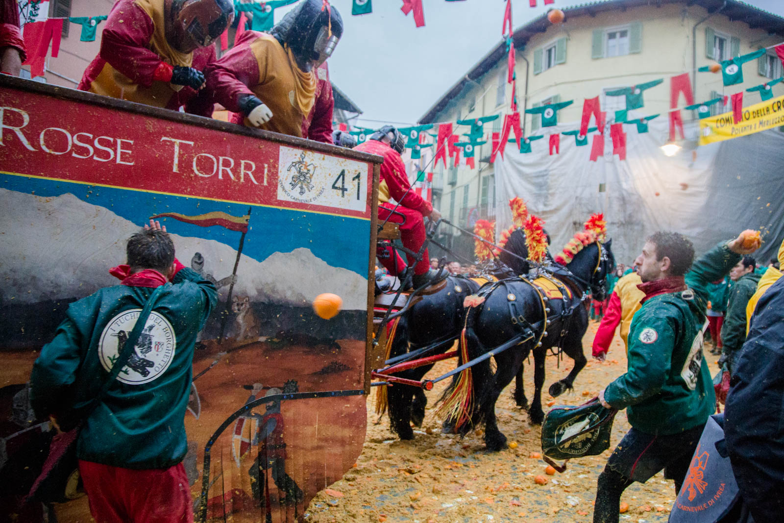 © Ivan Blanco - Carnavale di Ivrea LR-6952.jpg