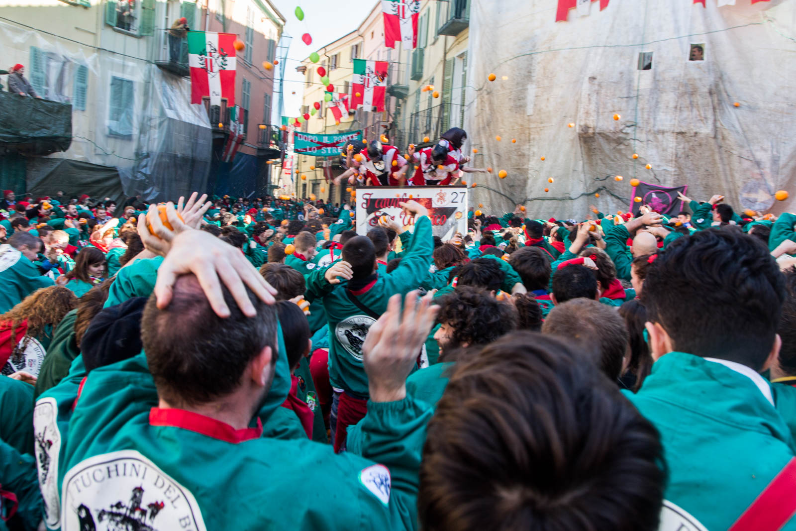 © Ivan Blanco - Carnavale di Ivrea LR-7891.jpg