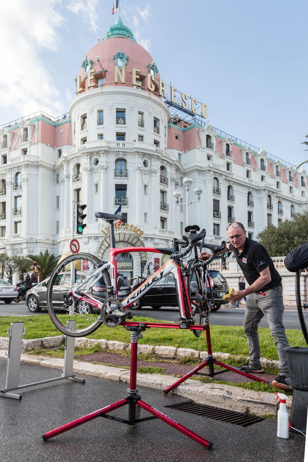 Paris-Nice Stage 7 - © Ivan Blanco 2016 LR-8639.jpg