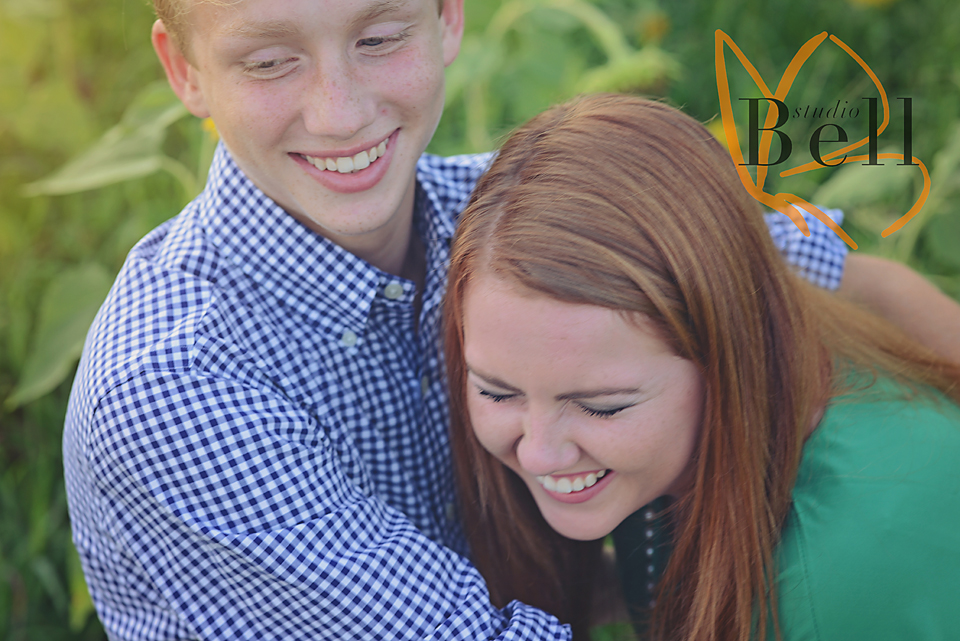 I always like to end with my favorite shot, and as unplanned as this one is (which is always the best) it shows a lot of love, even when they were trying not too :)