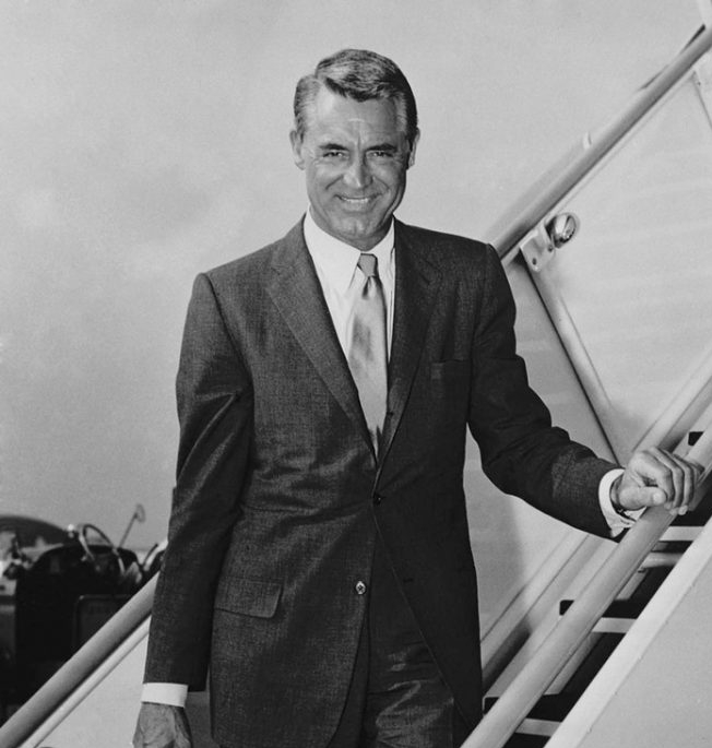 the_man_has_style_cary_grant_style_icon_plane-690x892.jpg