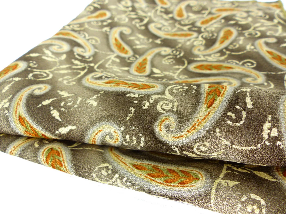 Shimmer silk in mink brown with copper and green paisley details