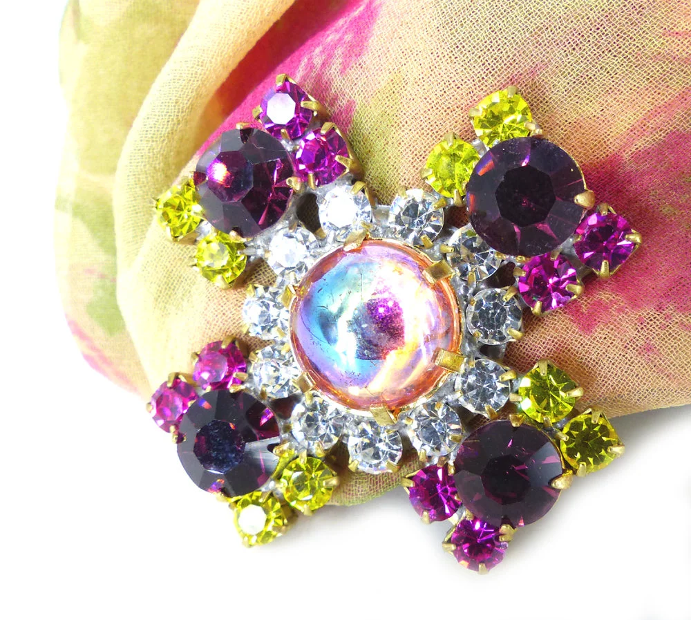 Magnetic brooch Mag TAK Czech glass
