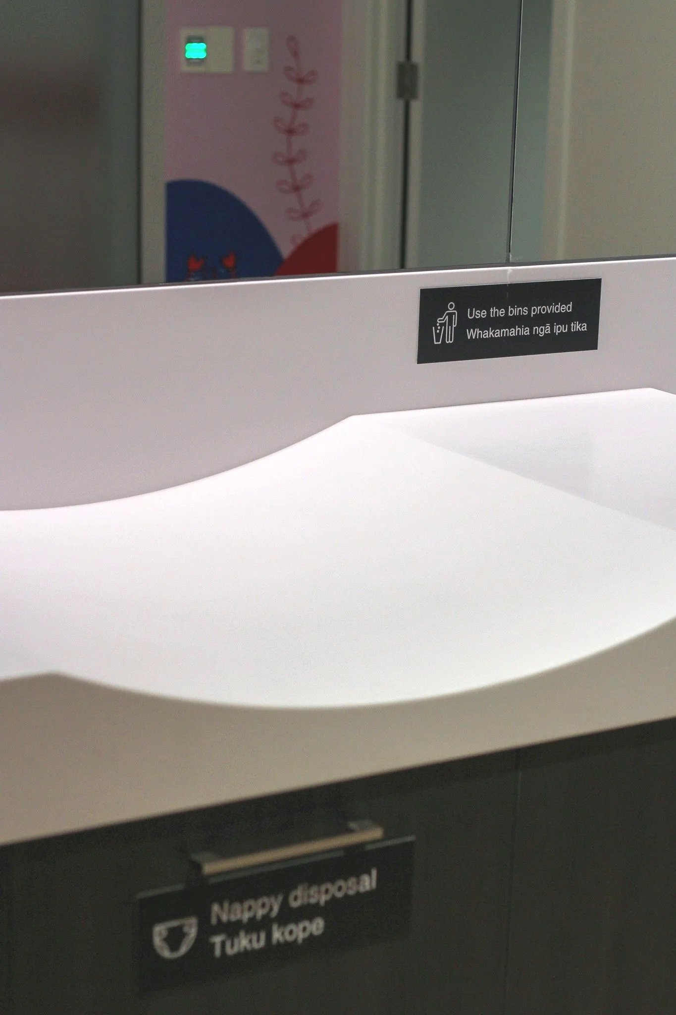 Acrylic baby change table