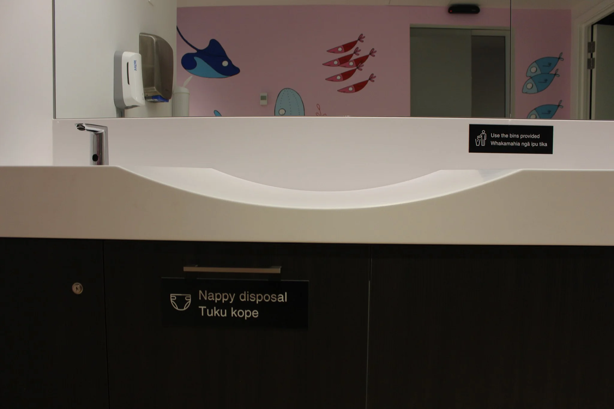 Acrylic baby change table