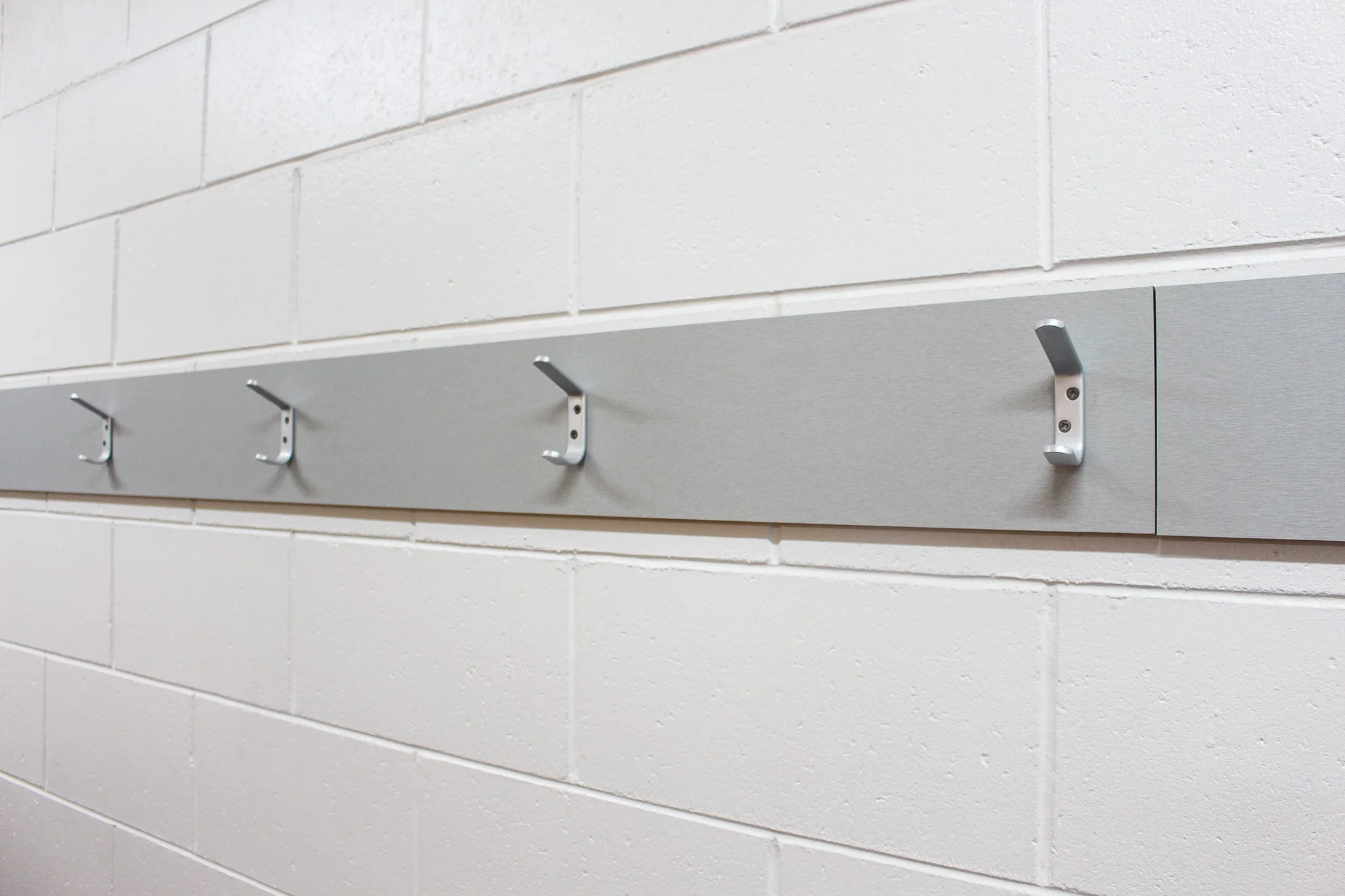 Freeform hocks for a changing room