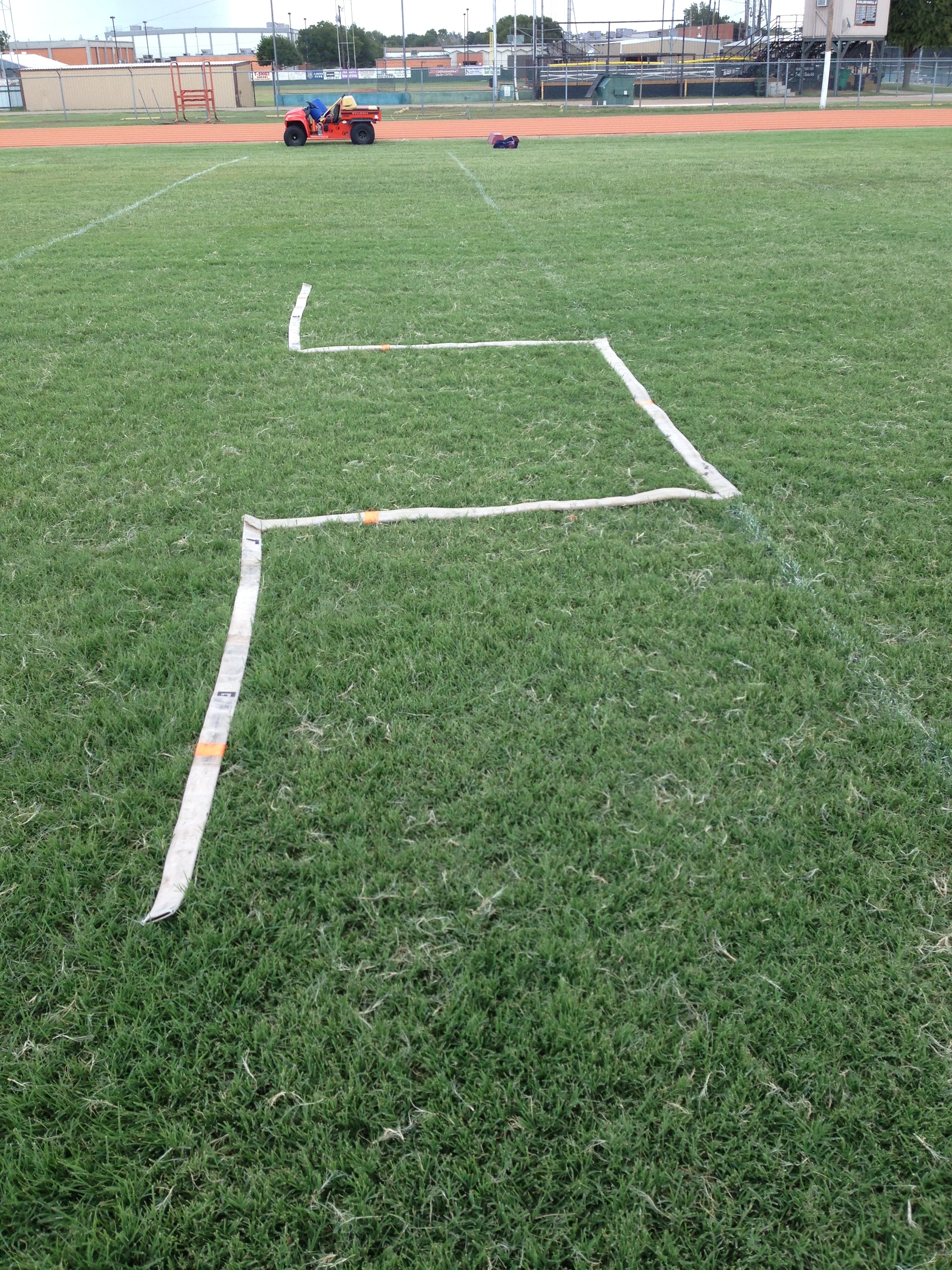 8' x 6' x 9' ... give or take