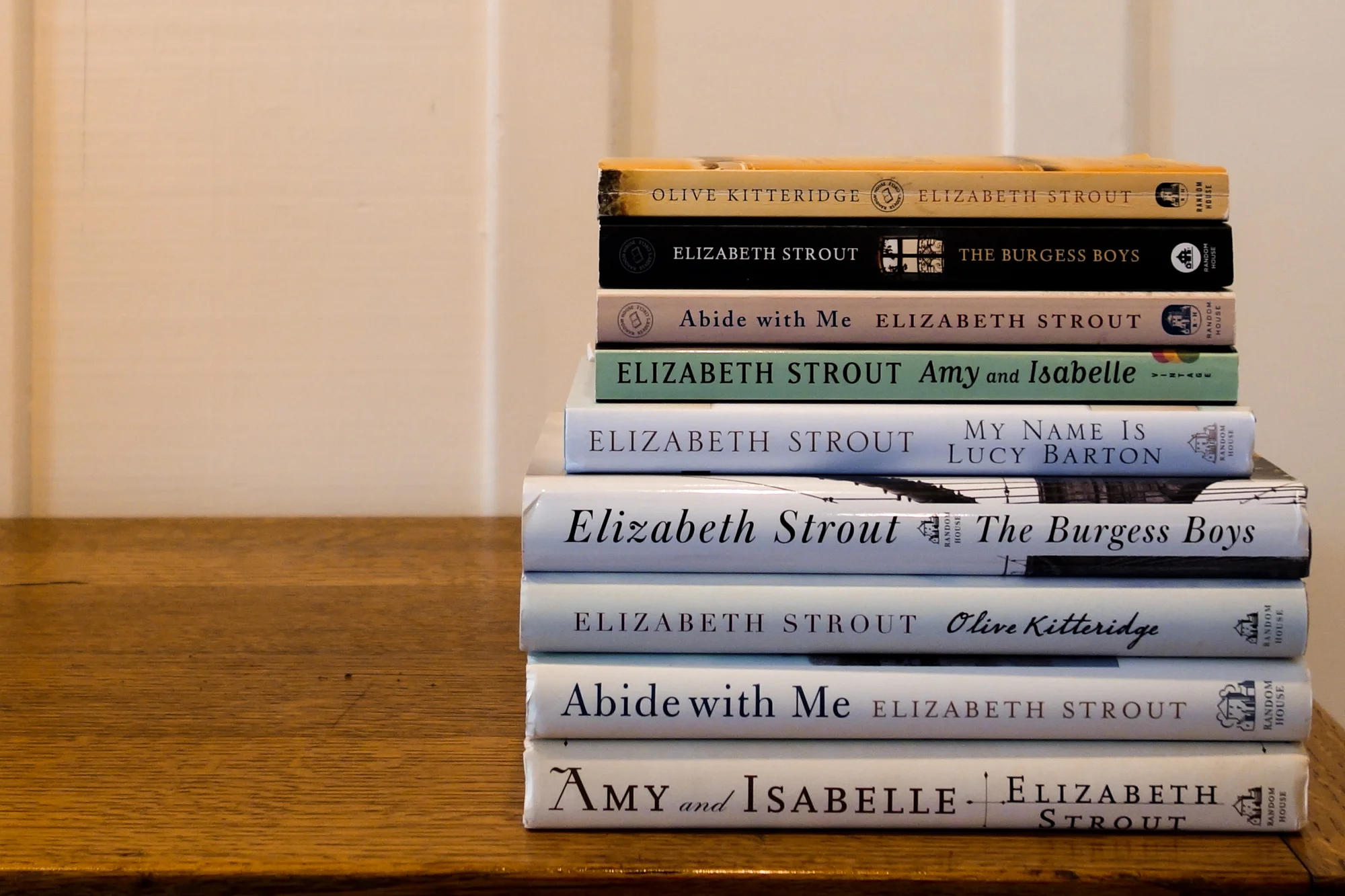 lizstrout-bookstack-3-1c-01283.jpg