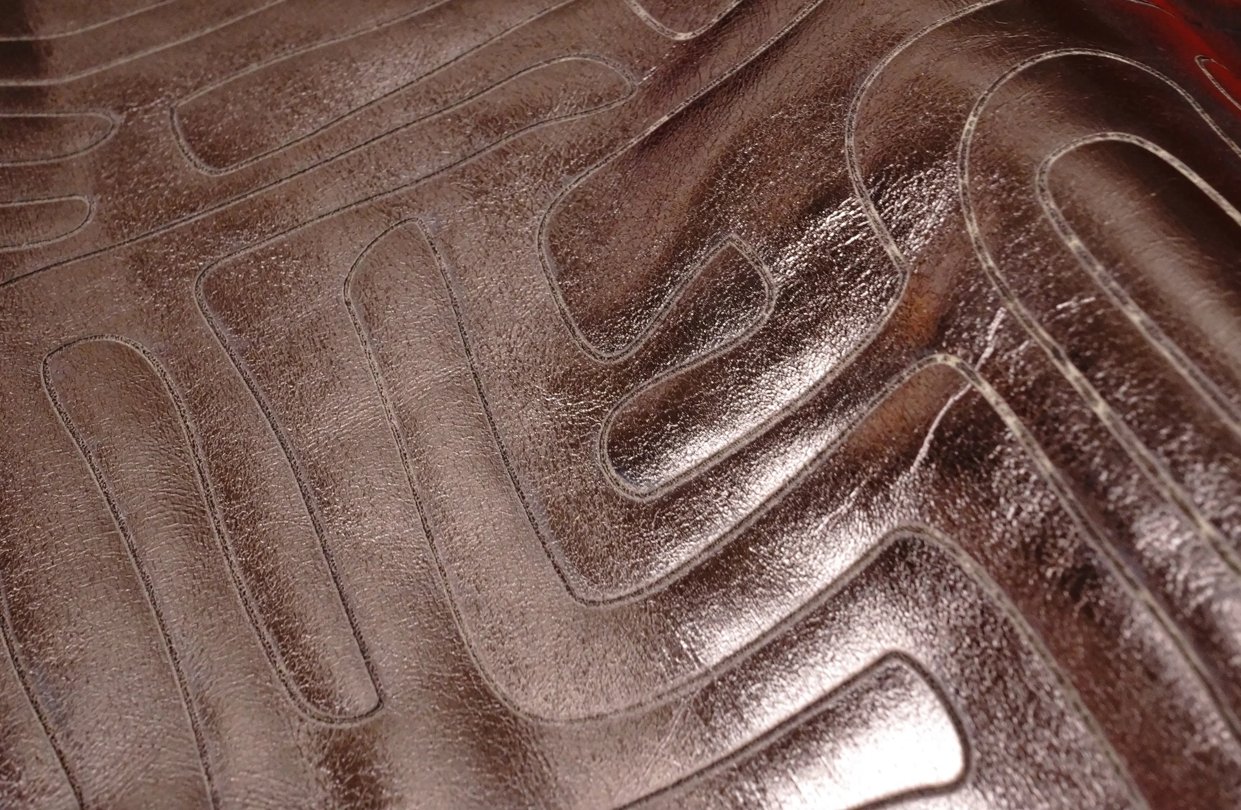  "Denny" in metallic etched outline 