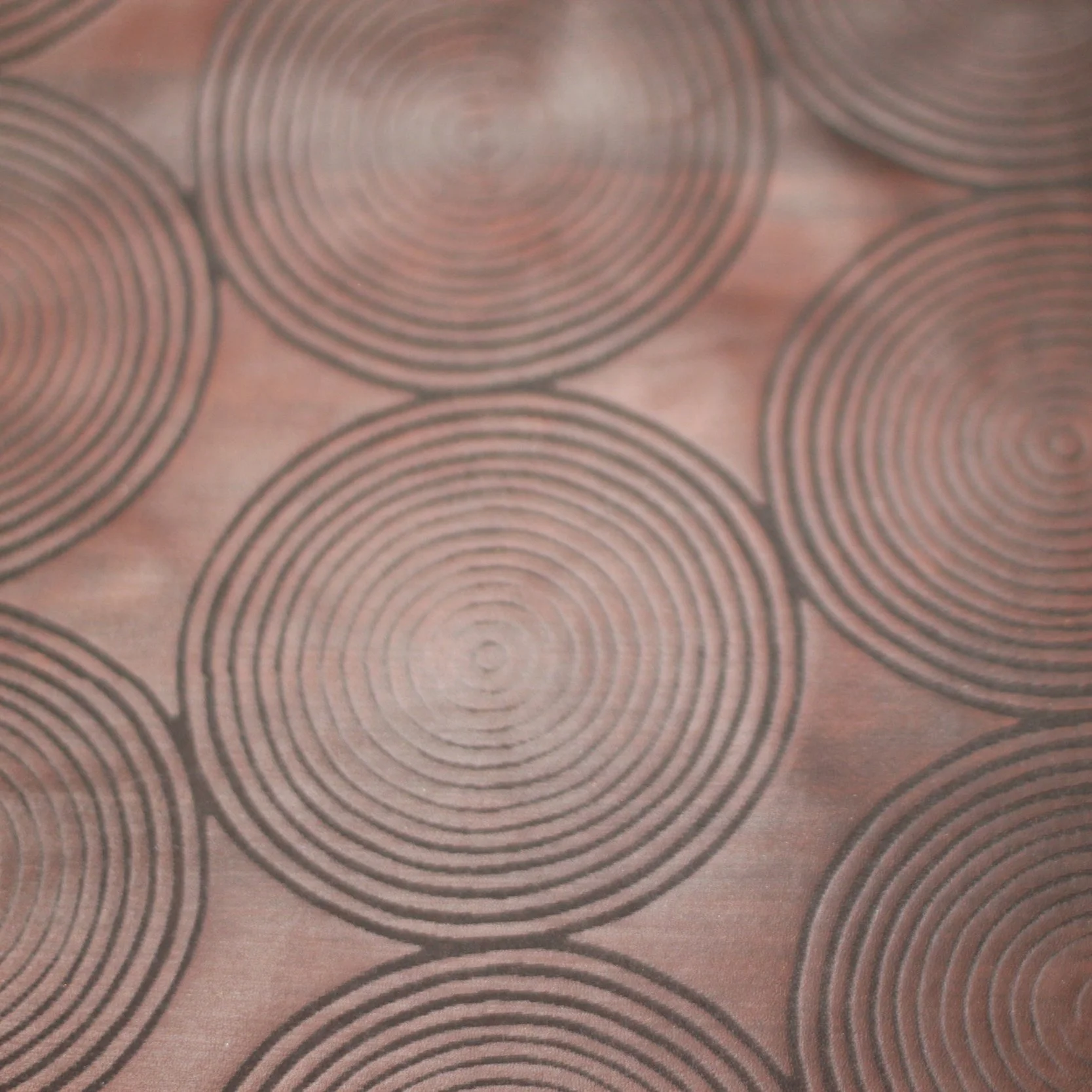 etched technique  rubbed with black  on Maude leather in chestnut #076.999.bk.03.g.140