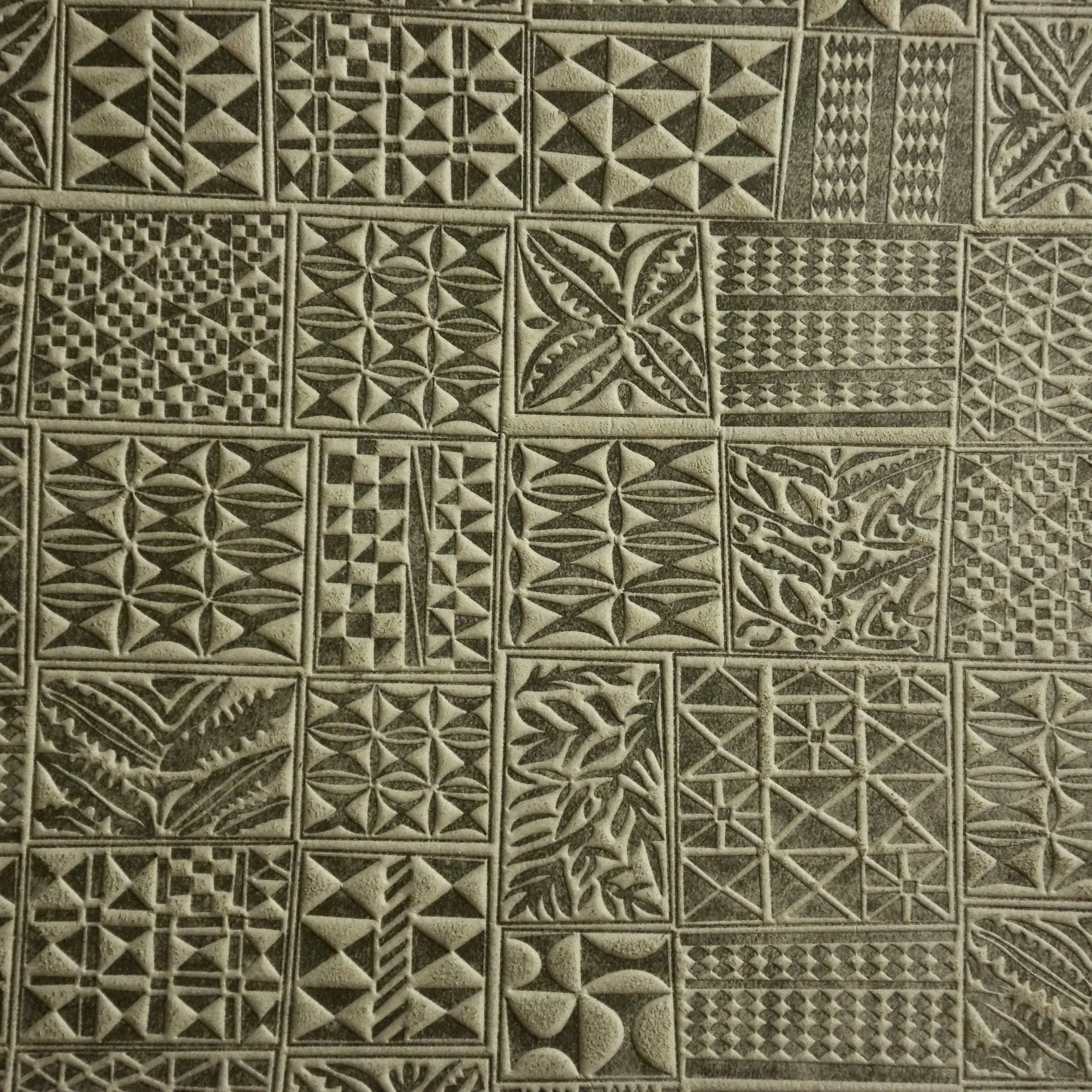 ON RUTHERFORD SUEDE IN COLOR LICHEN