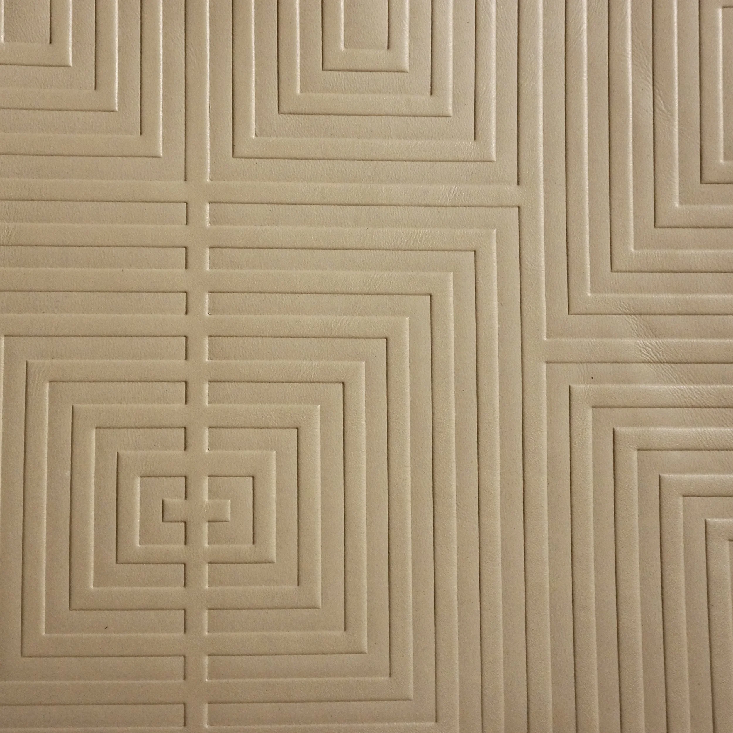 ON MAUDE LEATHER IN COLOR OYSTER