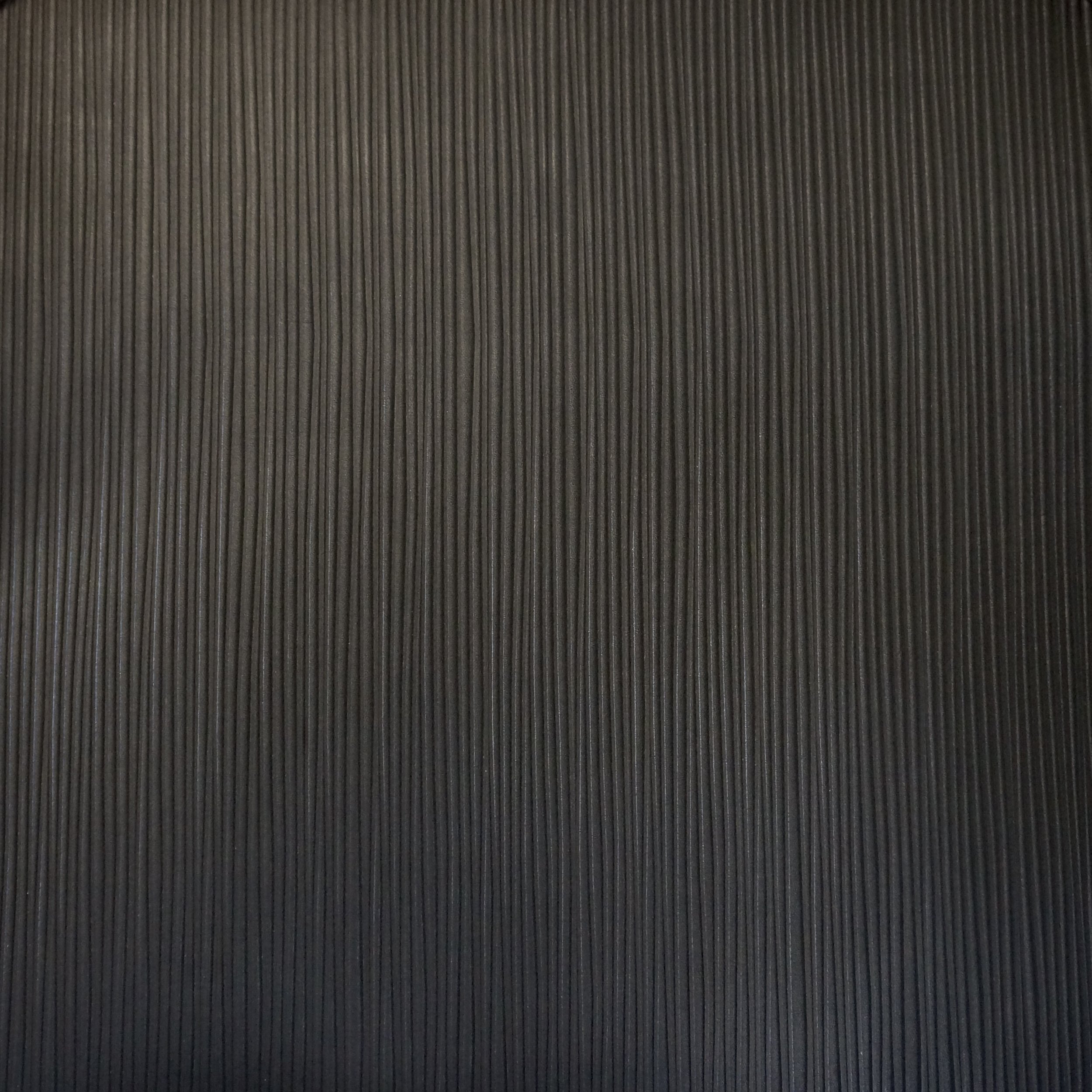 ON MAUDE LEATHER IN COLOR CLOVE