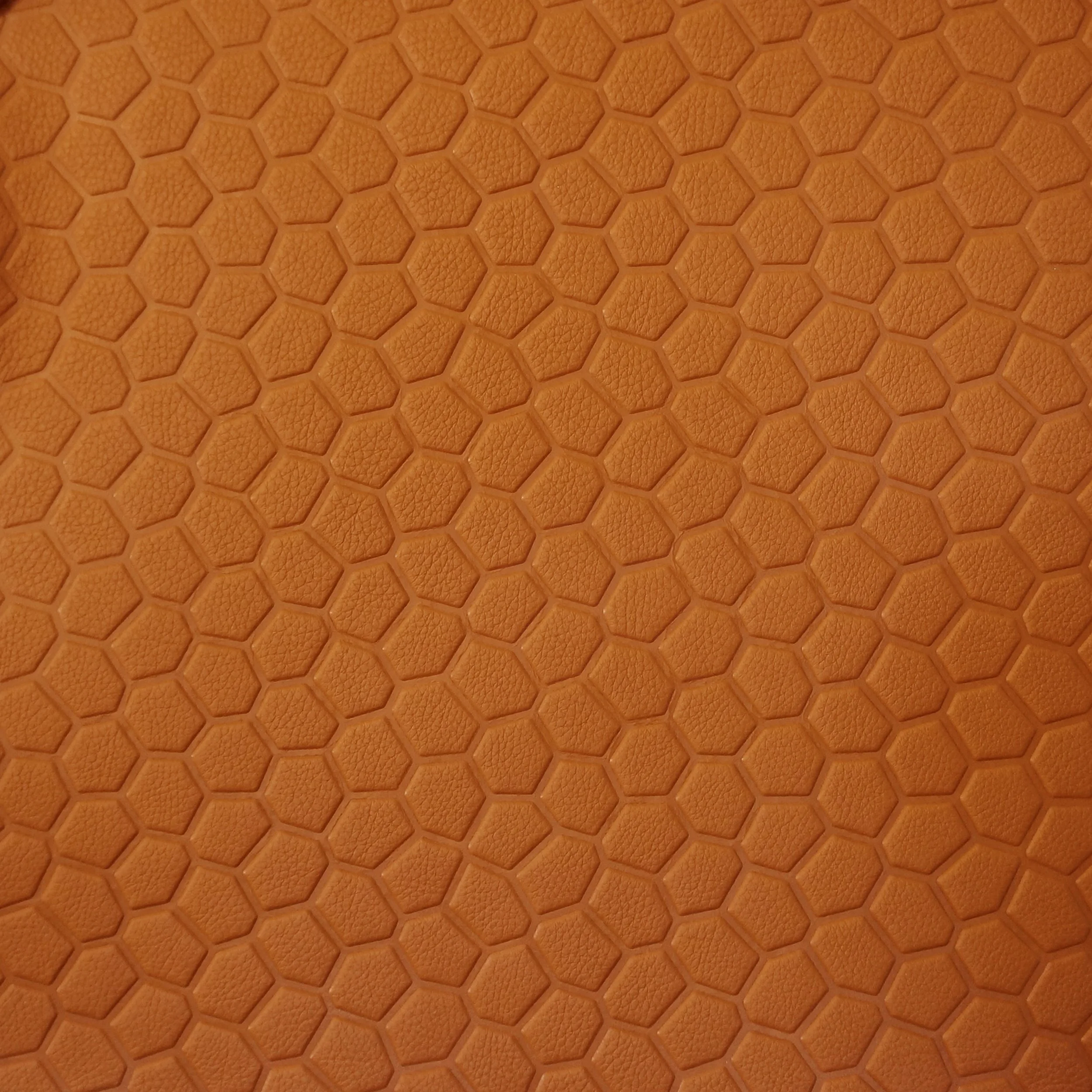 ON LE BEURRE LEATHER IN COLOR L'ORANGE