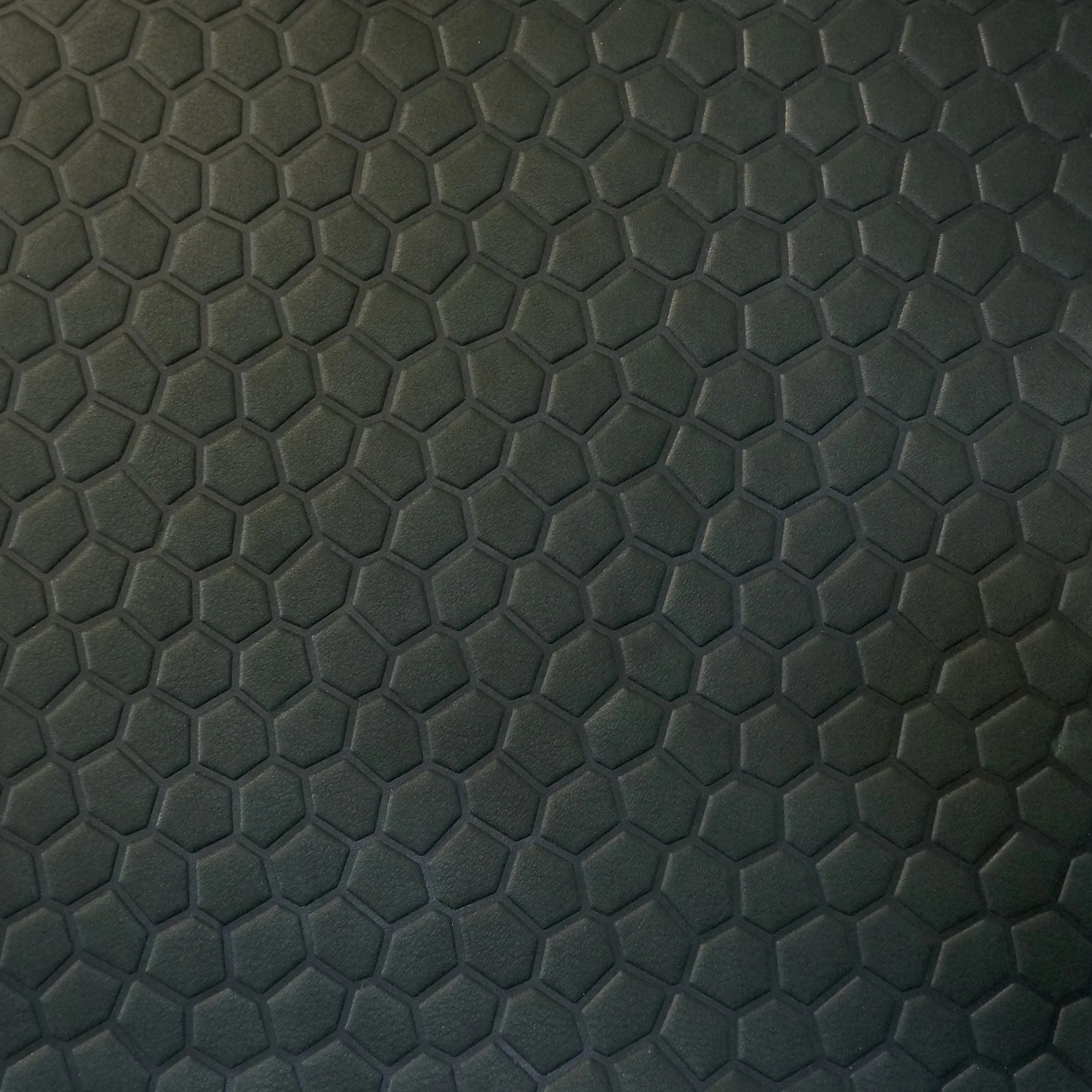 ON LE BEURRE LEATHER IN COLOR GENIEVRE