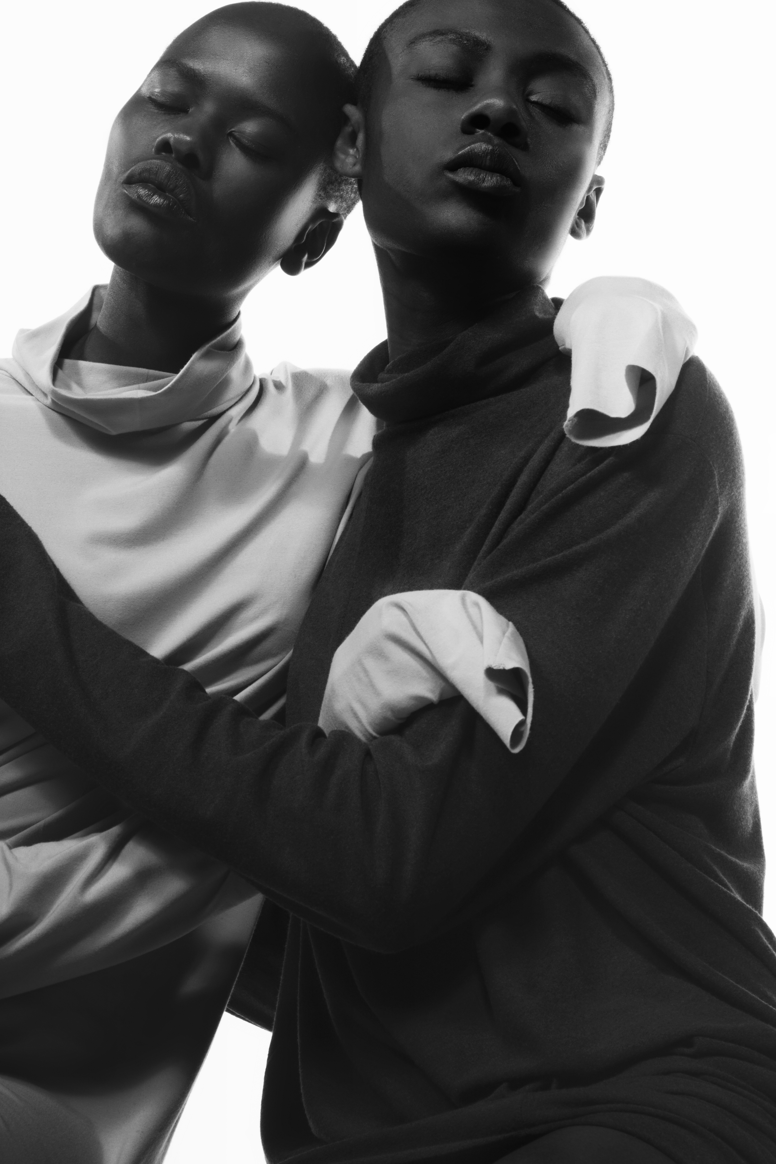  Photo: David Tran Models: Badu (Ciotti Models Toronto) and Naro (Next Canada) Makeup: Phoebe Lin 