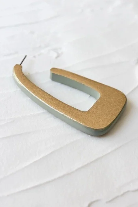 1E761325-7981-4C63-AA5E-409ACA023D49