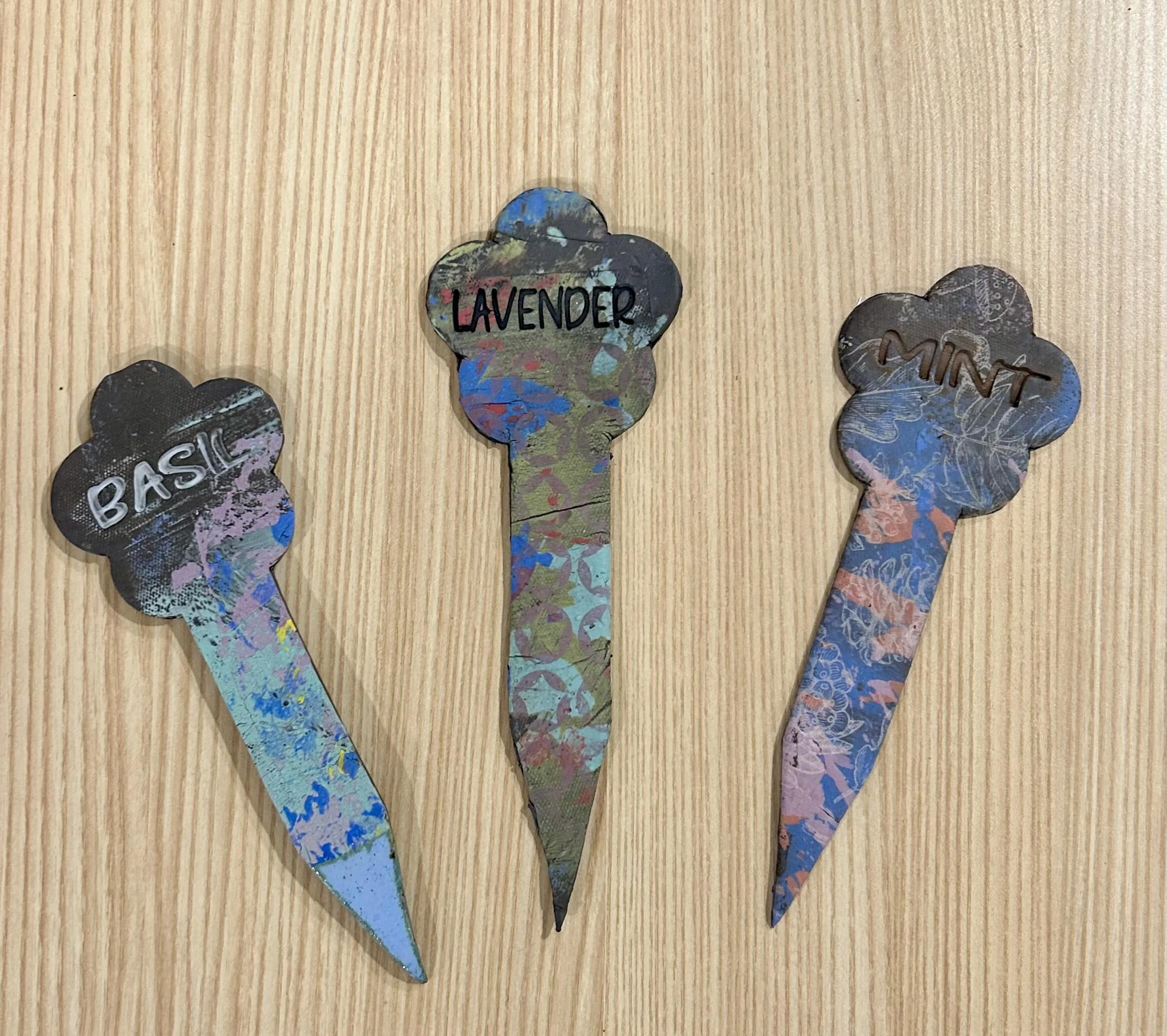 CA198C15-5D47-41F2-AB77-A8BD3F2172D6