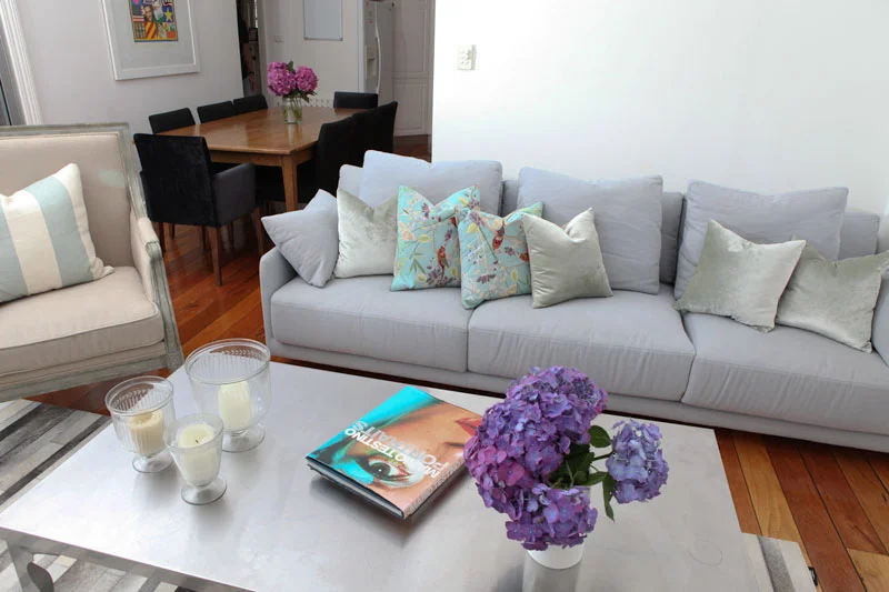 lounge-and-table.jpg