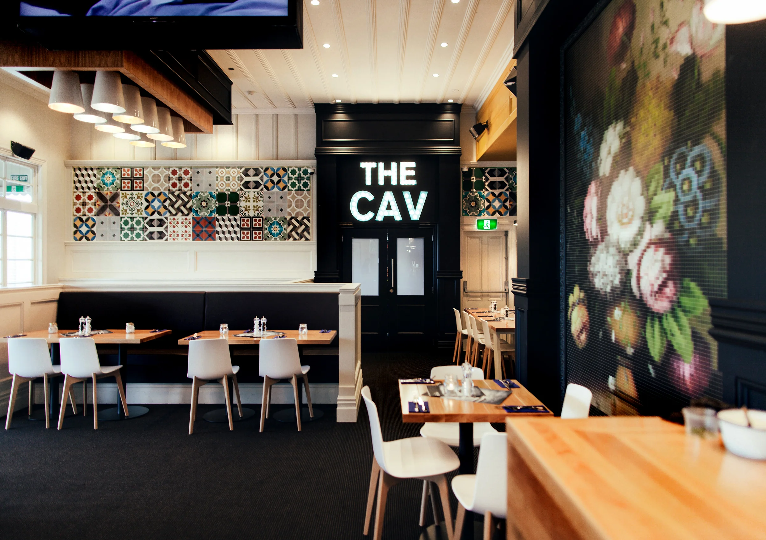 3 DINING & ART WALL.jpg