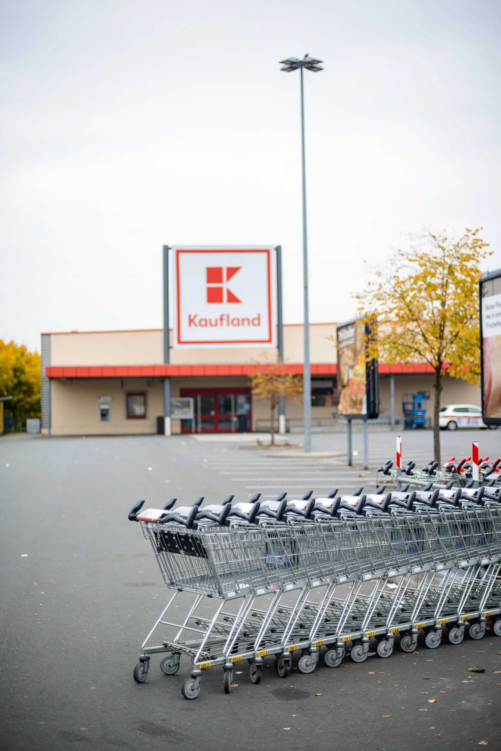Supermarkt-Parkplatz_Kaufland_20181104_0049_2500px.jpg