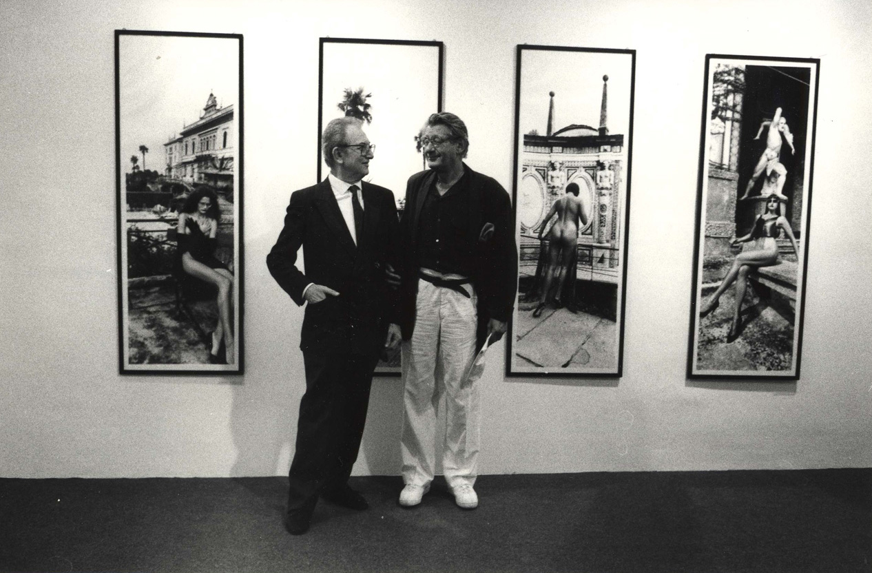 Helmut Newton Dressed and Naked 04.10.1990
