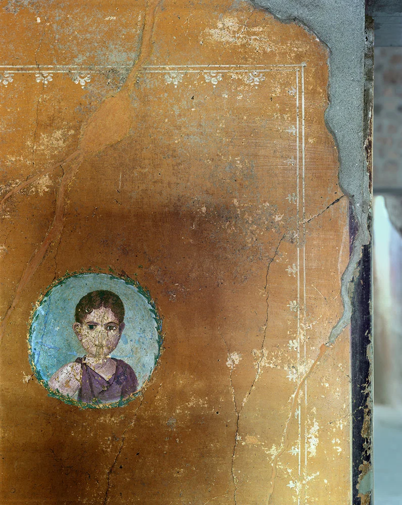 Casa di Marco Lucrezio Frontone, Pompei, 2017, inkjet on coated paper on dibond, cm 134 x 108, cm 90 x 73, ed. 10