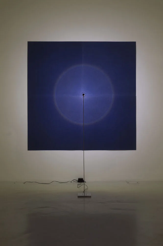 Halo , 2019, tecnica mista su pannelli di alluminio, acciaio, led, cm 200x200 