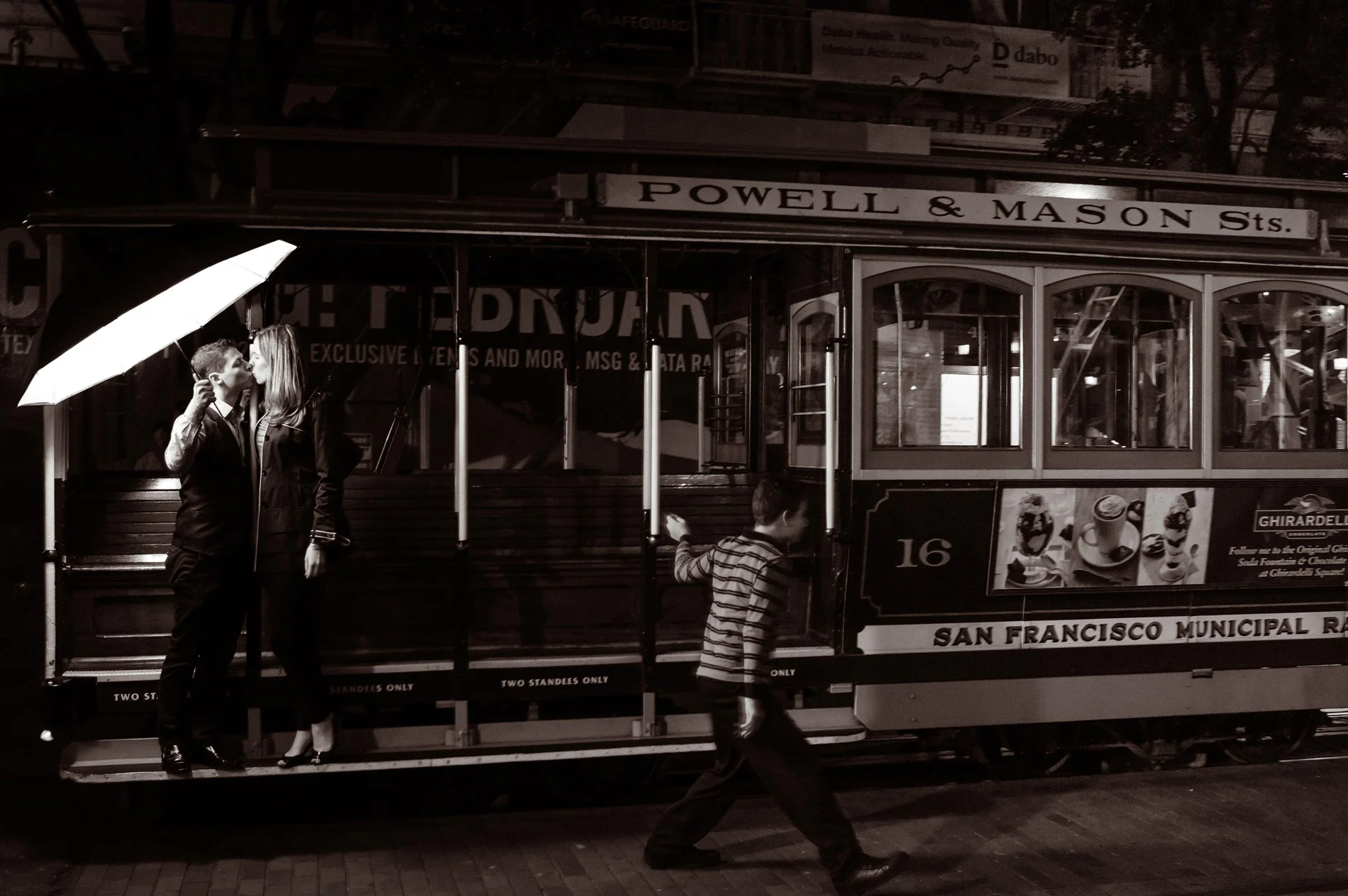 20-San-Francisco-Engagement-Photo-Jessica-Elizabeth-Photography--RWT_2315.jpg