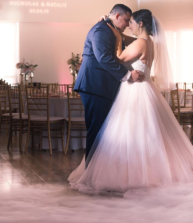 Not A Care in the World When You Are Dancing in the Clouds☁️ 💖
Venue: Marina Park
Photographer: Jessica Elizabeth Photographers (@jessicaelizabethphoto + @Rob_tran )
Cinematographer: Kalet Productions (@kaletcinema)
Coordinator: Grace & Gold Events (@graceandgoldevents)
Hair & Make-Up: Swell Beauty (@swellbeauty)
Officiant: Great Officiants (@greatofficiants)
Floral: Bella Blooms (@bellabloomsfds)
DJ: Livinh Events (@djlivinh)
Men's Attire: Friar Tux (@Friar Tux)
Catering: Lighthouse Cafe (@lighthousecafenb)
Wedding Gown: Bellasposa Bridal (@bellasposawedding)
Flower Girl Dress: Marshalls (@marshalls)
Hair Extensions: Bellami Hair (@bellamihair)
Bride: @nataliemccarty_
Groom: @nick.mccarty_