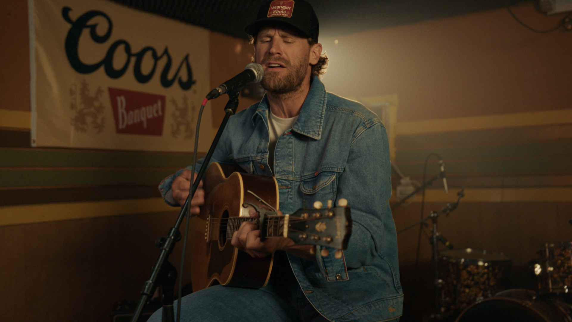 OMC_26016_CoorsWrangler_BeerChords_WebIG_1.1.1.png