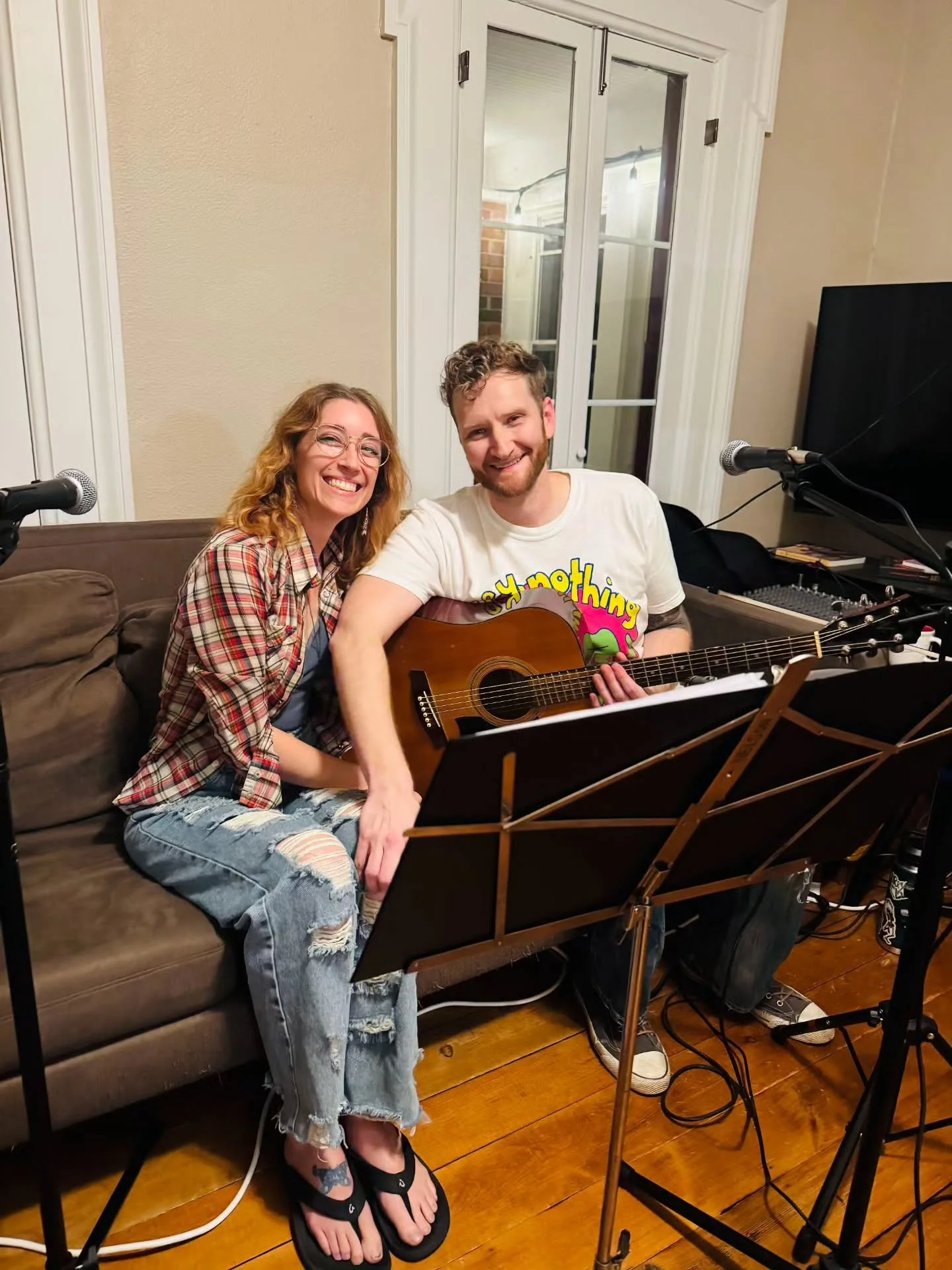 Last night, we did the hardest thing we've done publicly since our wedding: performed 2hrs of songs, fiddle tunes, and poems in front of 24 amazing humans. 👏 Their warmth and receptivity made it a lot easier to bare our emotional insides and let eve