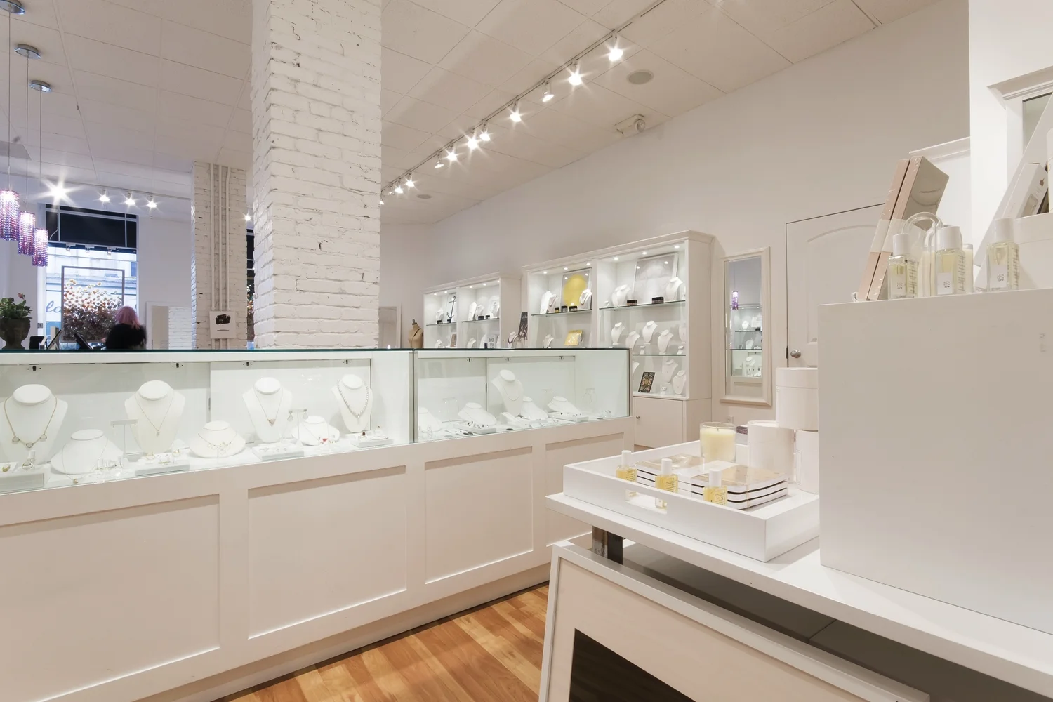 Violette Boutique: Victoria, BC