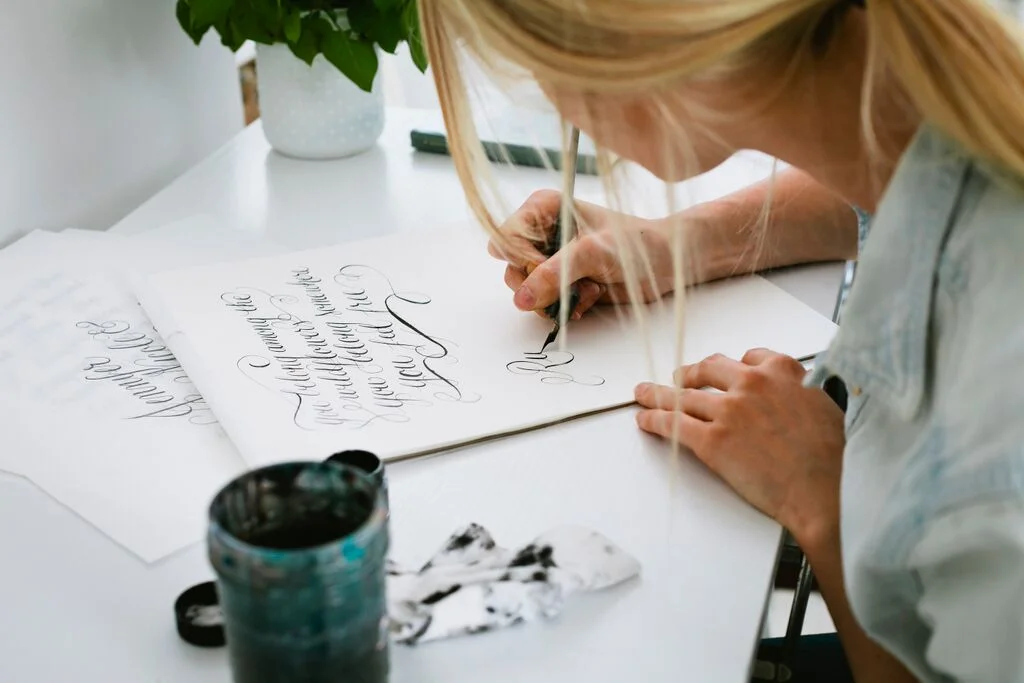 Jessi Evans : Modern Calligrapher & Designer