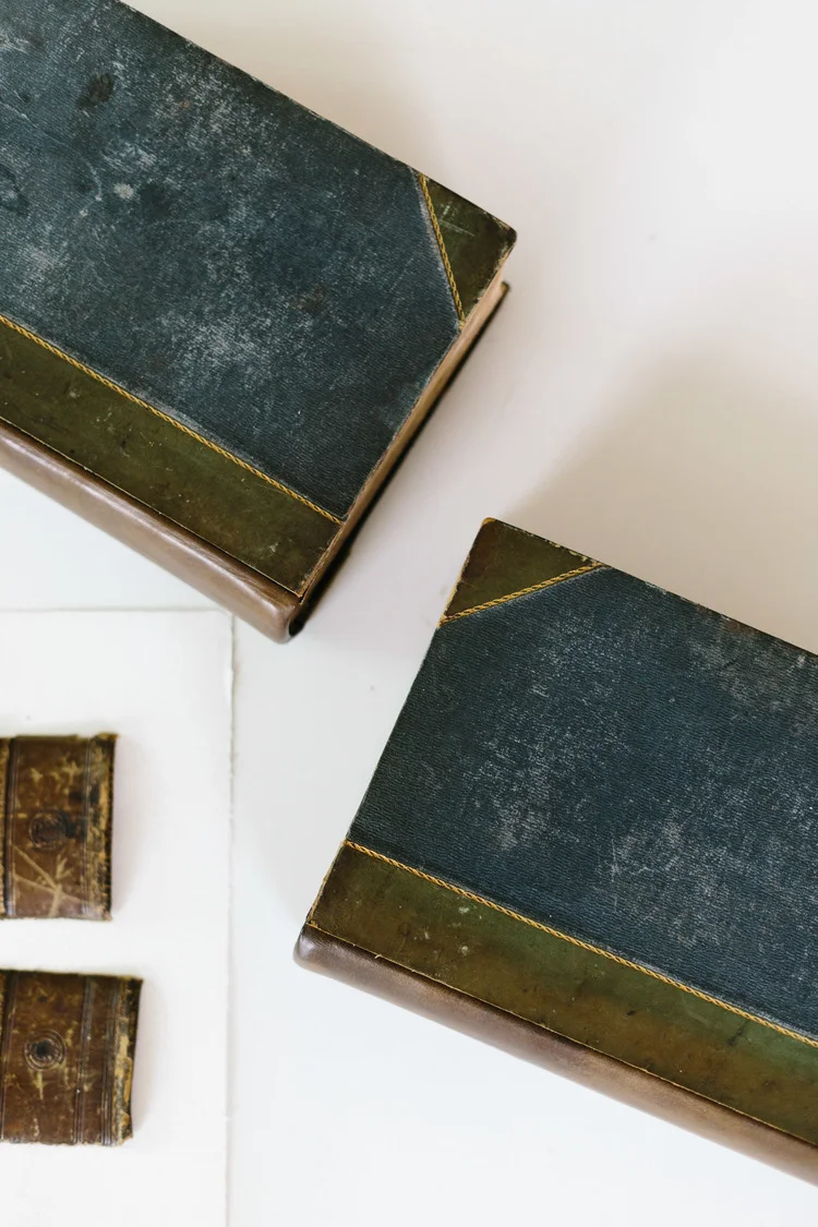 Marnie+Hawson's+An+Honest+Trade+-+book+conservator.jpg