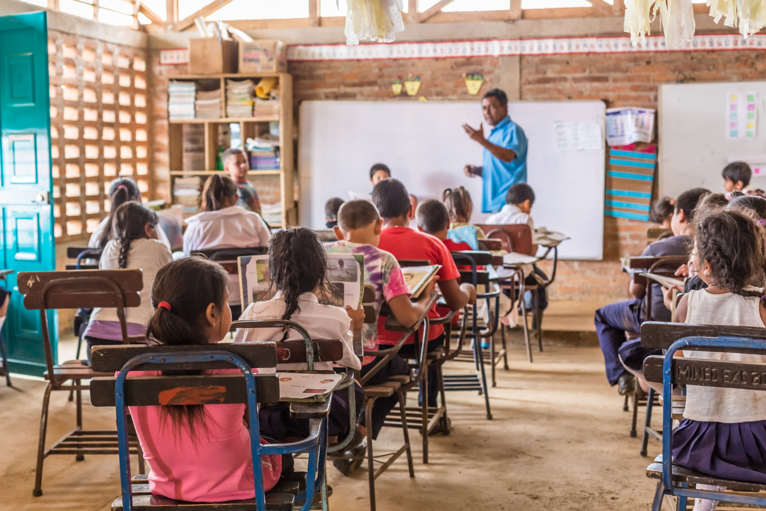 Project-Alianza-Classroom-Students.jpg