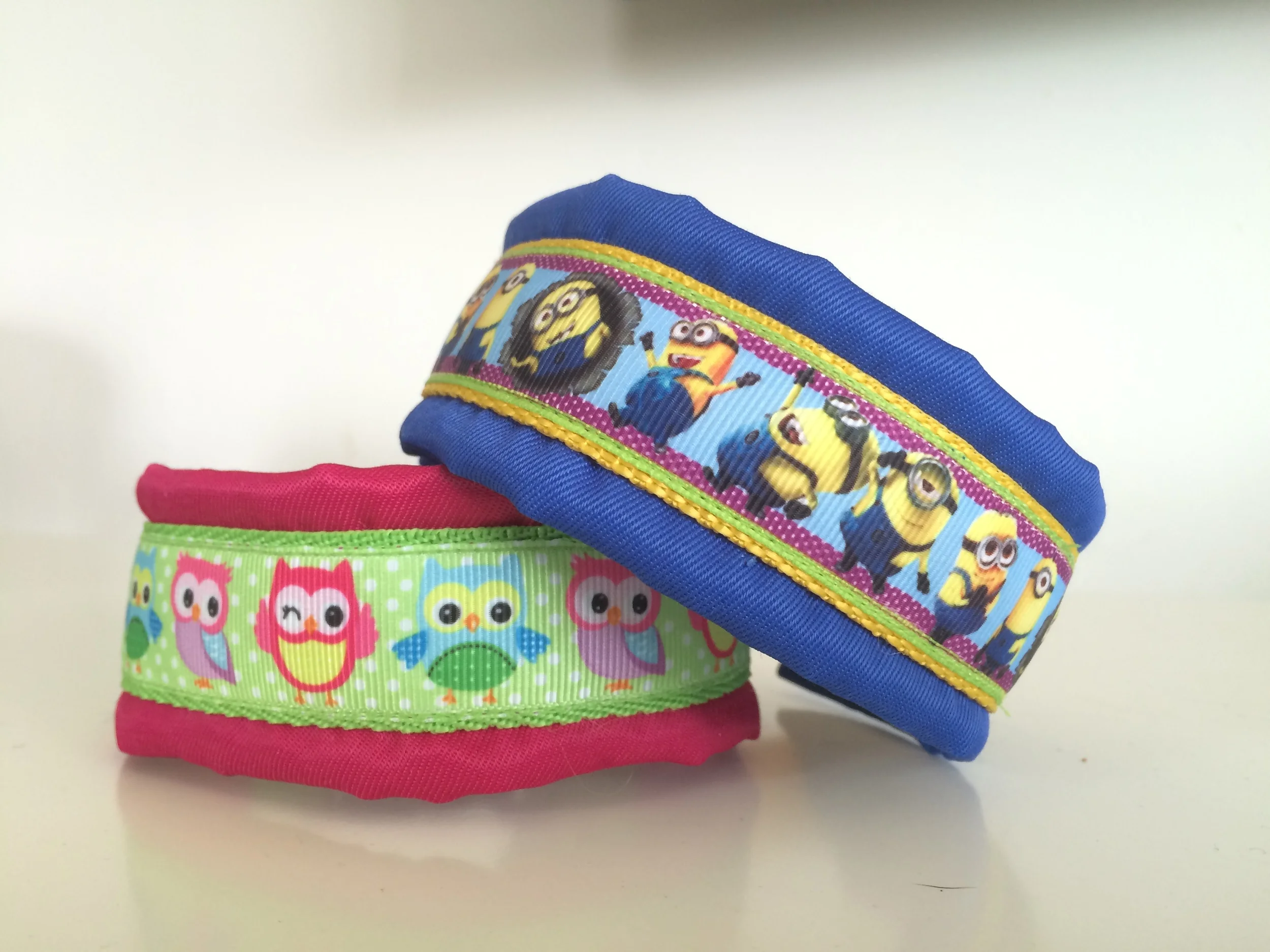 Beställda halsband minioner och ugglor. 