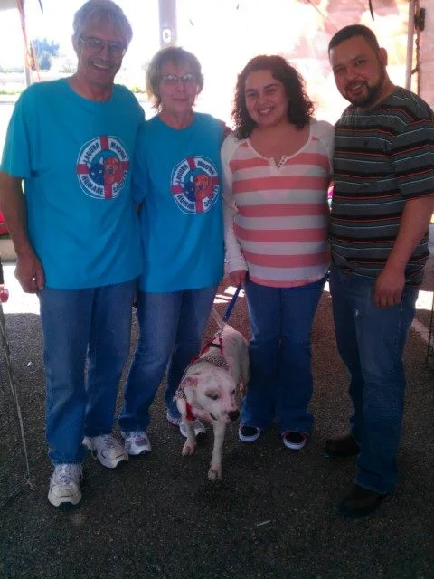Mike and Sue have been giving Voorhees all the love and care for the last month or so,,,,today they got to see their ward go to his new home....such mixed emotion...so happy for our Dumpster Dog of Donna
