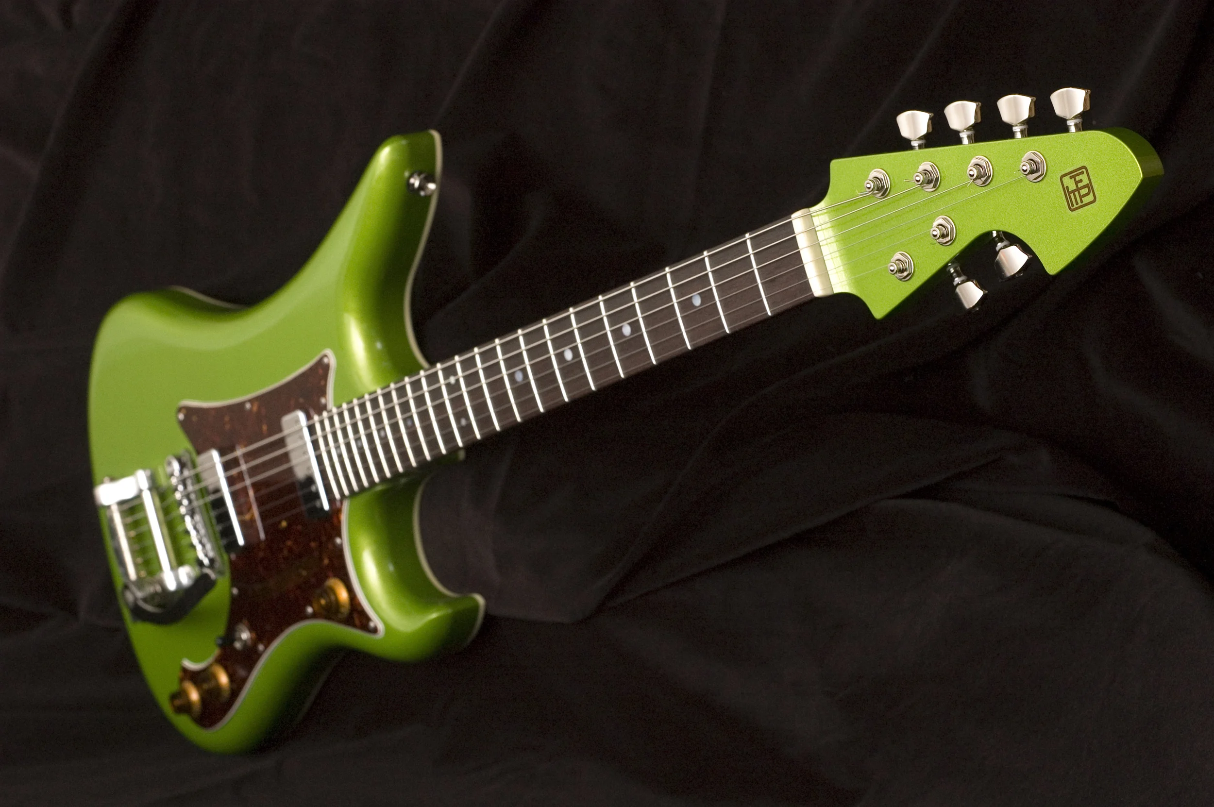 Spectre Lime Green Metallic/Merlot