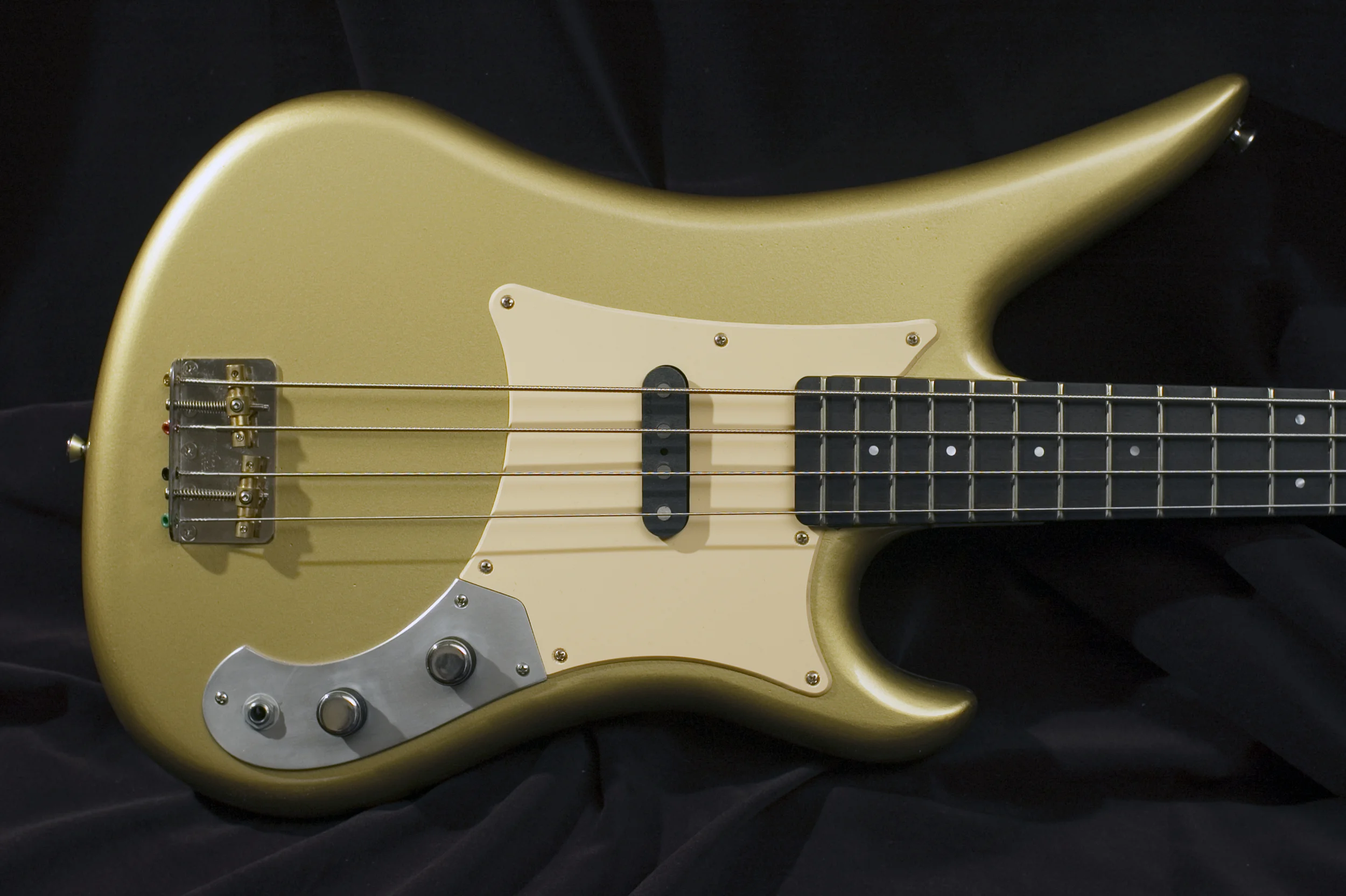 Spectre Bass Pure Gold