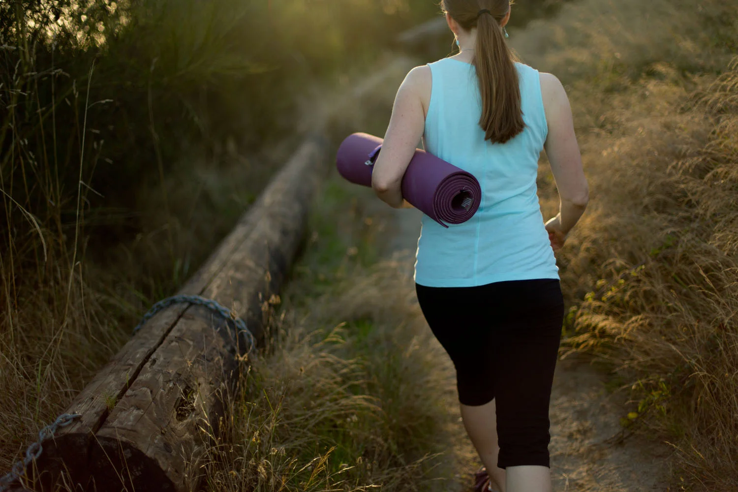 Lifestyle: Darcey Miller walking to practice yoga at Discovery Park, Seattle