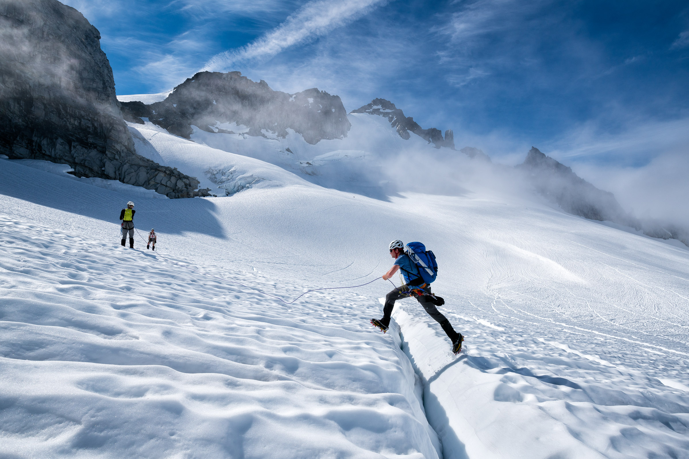  Adventures: Mountaineering and scenery of the Ptarmigan Traverse, a 35 mile alpine traverse in the North Cascades of Washington State 