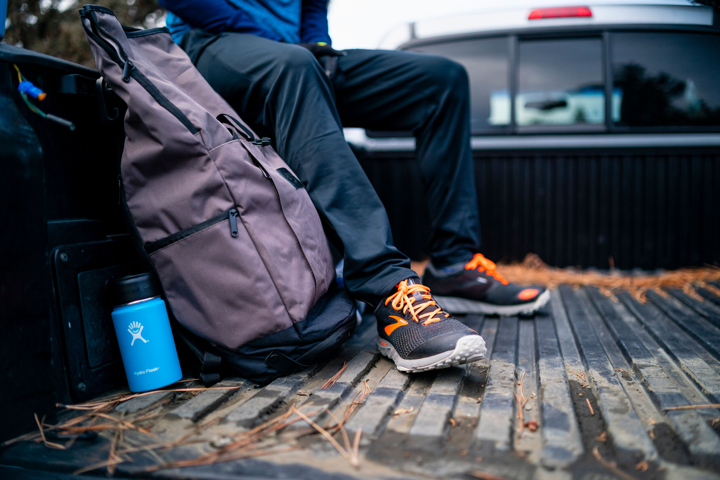  Adventure: Mario Mendoza getting ready for a trail run in the desert near Ben, Oregon 