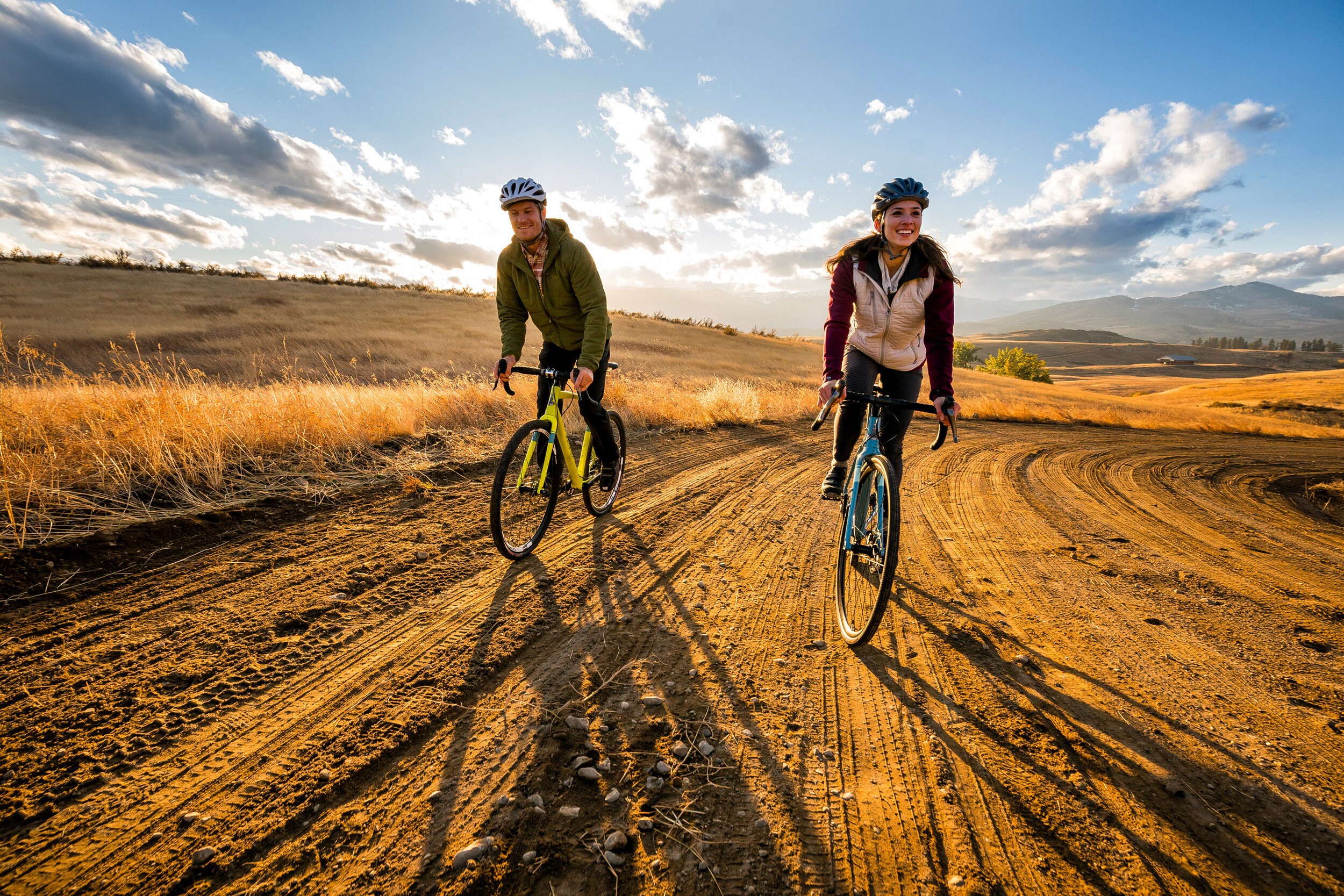  Lifestyle: Sam Olive and Roslyn Luke gravel bike riding in the Methow Valley in autumn, Winthrop, Washington 