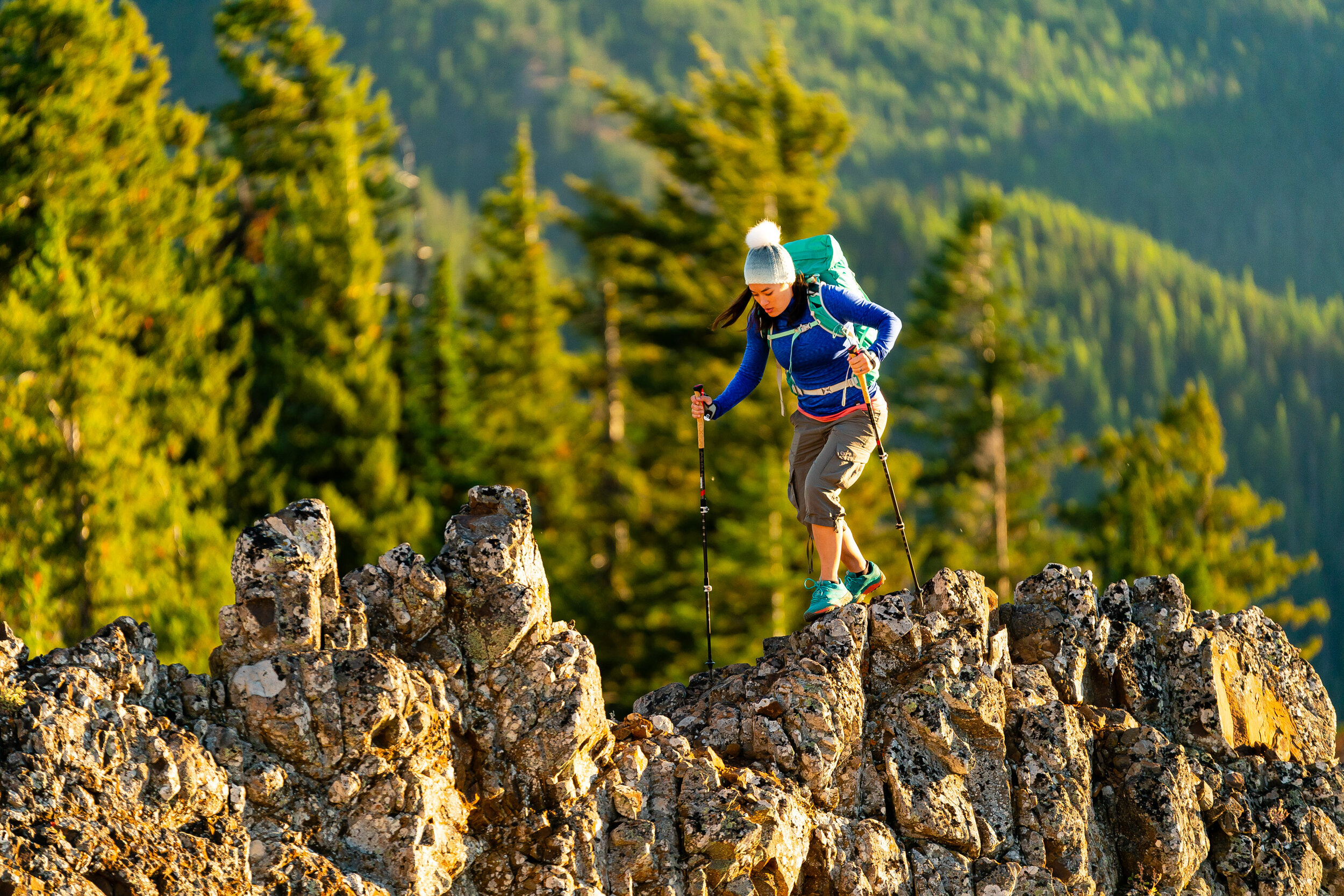  Lifestyle: Tim Cummings and Ariel Gliboff trail running on the Iron Bear trail in early Autumn, Central Cascades, Washington 