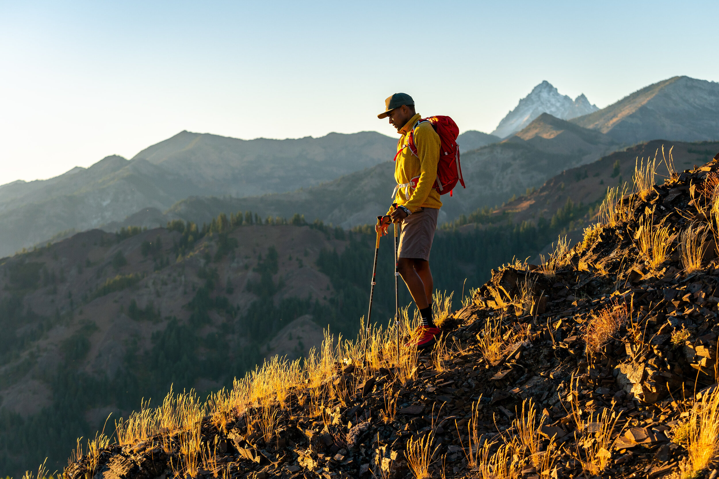  Lifestyle: Tim Cummings and Ariel Gliboff trail running on the Iron Bear trail in early Autumn, Central Cascades, Washington 