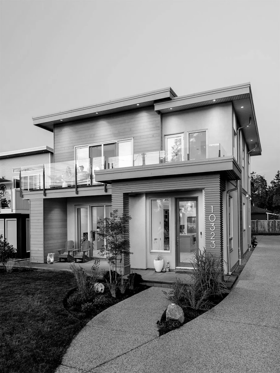 2305 - b&w.jpg