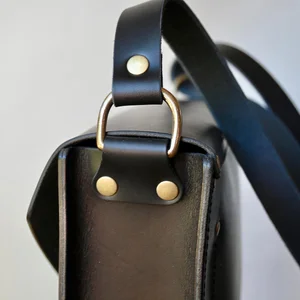 0030~zip closure leather clutch main image 1