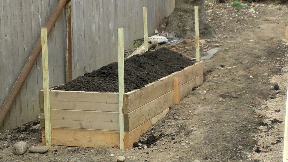 Simple Raised Bed