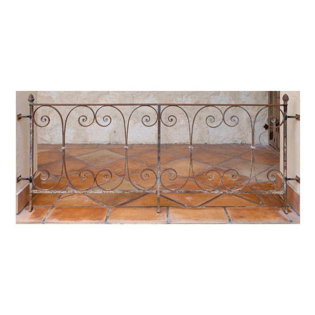 Recently installed walkway railing. We modified this reclaimed piece to fit the space. The old world patina helps the railing blend into the style of the home.⠀⠀⠀⠀⠀⠀⠀⠀⠀
⠀⠀⠀⠀⠀⠀⠀⠀⠀
#reclaimediron #reclaimedrailing #custommetalwork #metalfabrication #cu
